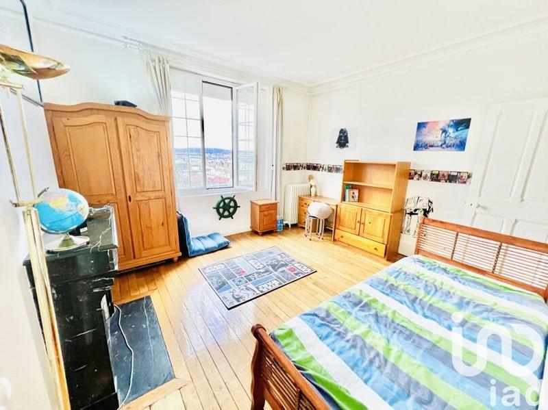 Maison de maîtres - 250 m² - 9 pièces