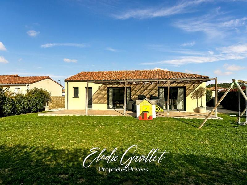 Maison - 111 m² - 5 pièces