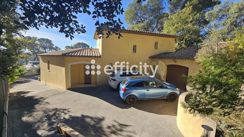 Maison - 169 m² - 7 pièces