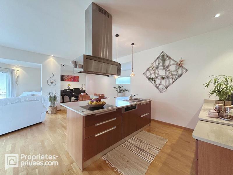 Maison - 200 m² - 5 pièces