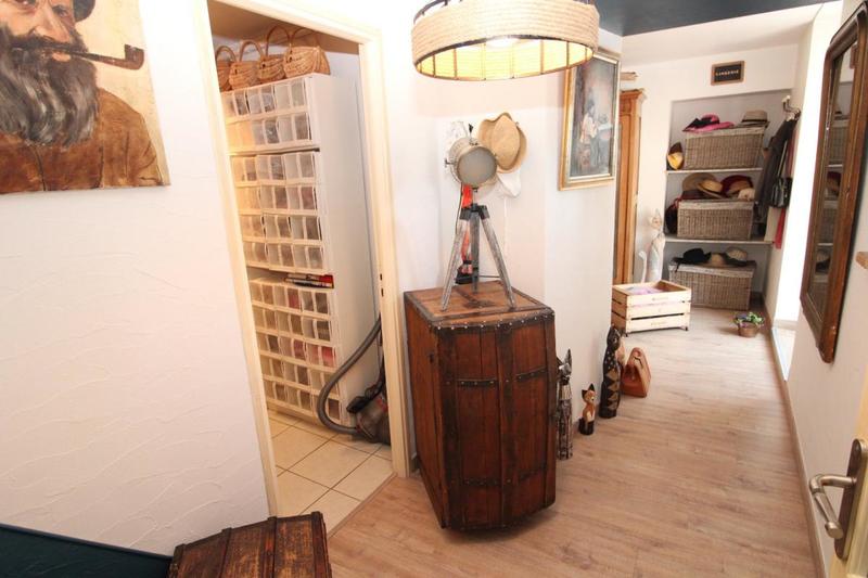 Propriété - 1 m² - 11 pièces