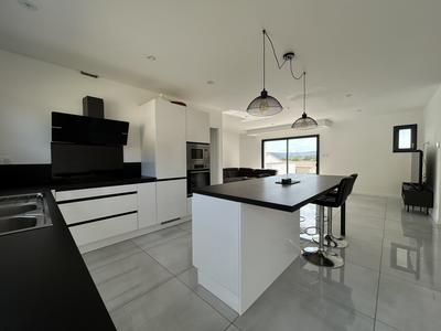 Villa - 127 m² - 4 pièces