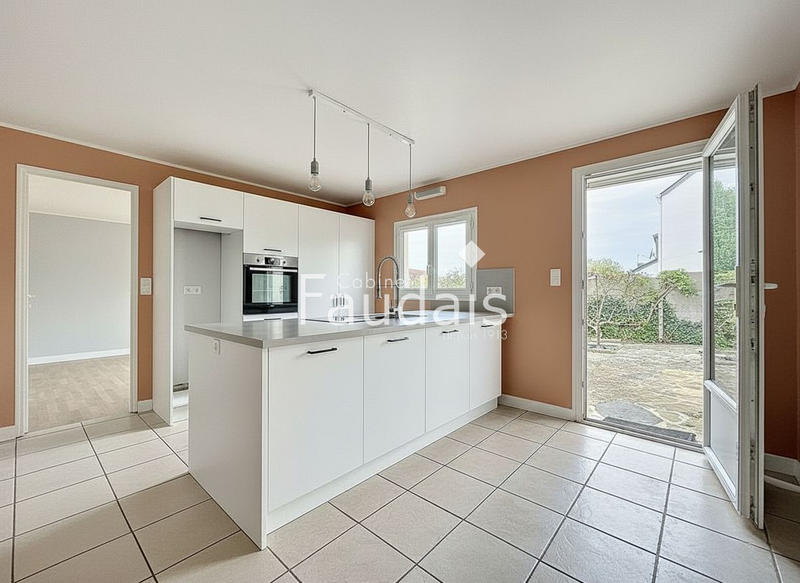 Maison - 111 m² - 6 pièces