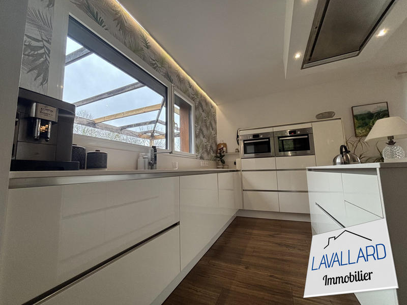 Maison - 135 m² - 4 pièces