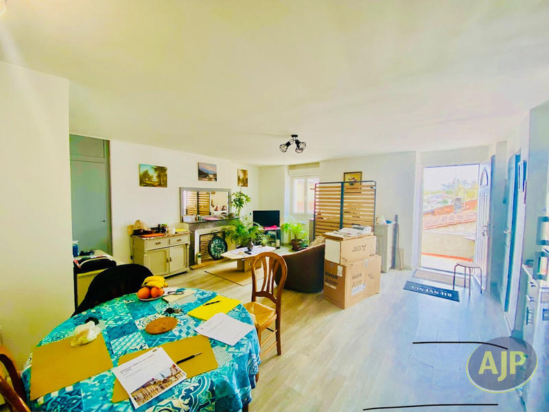 Immeuble - 8 pièces