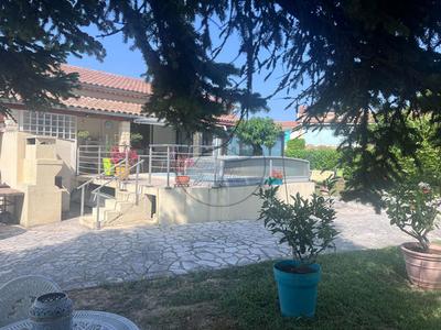 Maison - 180 m² - 6 pièces