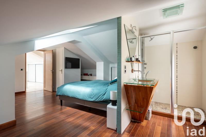 Maison de maîtres - 200 m² - 8 pièces