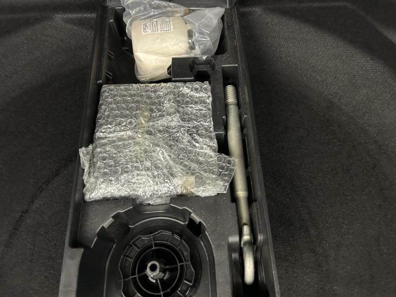 Peugeot 3008 1.2 PureTech 130ch Style Eat8 + Ecran 10