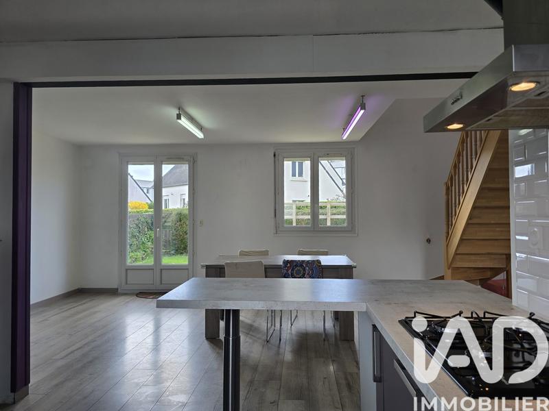 Maison - 95 m² - 5 pièces