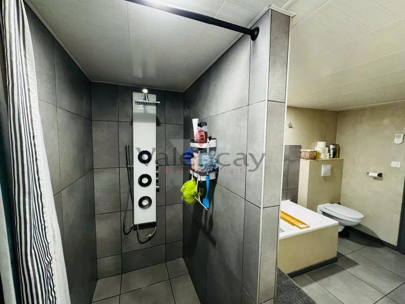 Maison jumelée - 101 m² - 5 pièces