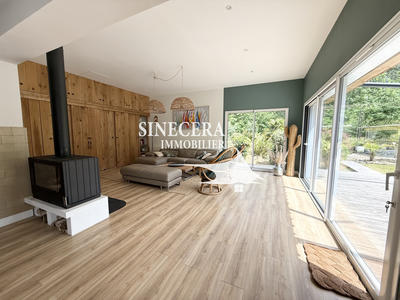 Maison - 140 m² - 6 pièces