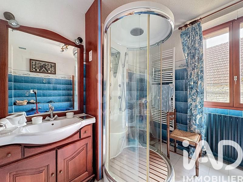 Maison - 200 m² - 7 pièces