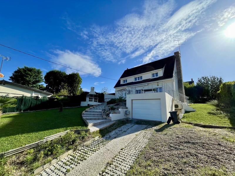 Maison - 140 m² - 6 pièces