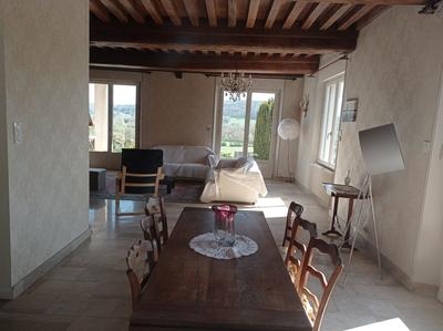 Maison traditionnelle - 228 m² - 7 pièces