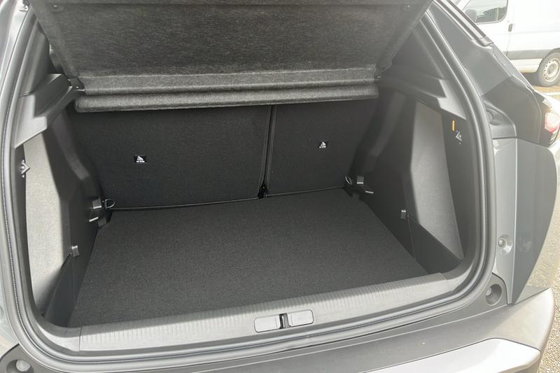 Peugeot 2008 II Hybrid 145 e-Dcs6 Envy