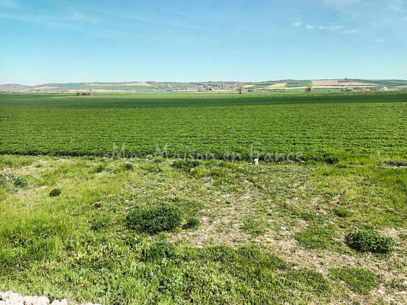 Maison en pierre - 103 m² - 2 pièces