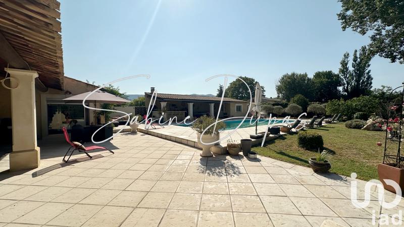 Maison - 300 m² - 10 pièces