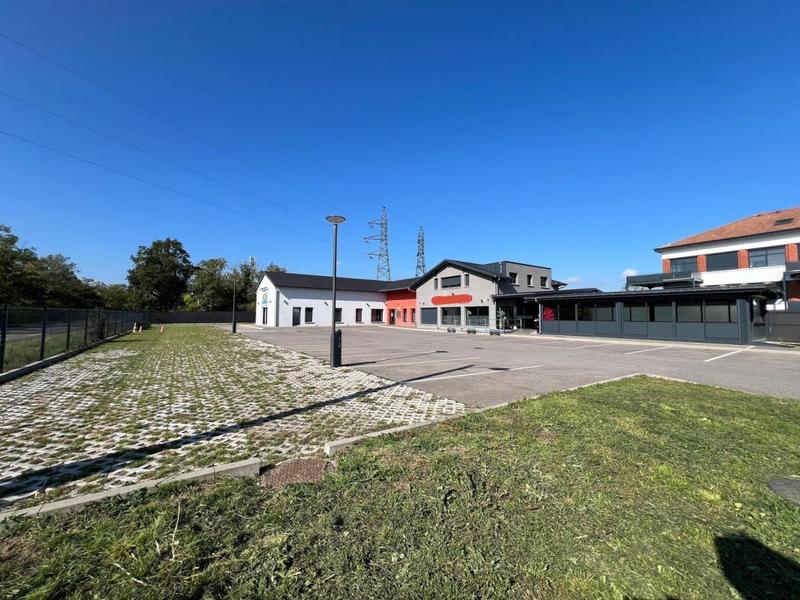 Fonds de commerce - 200 m²