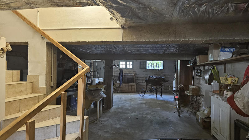 Maison - 220 m² - 9 pièces