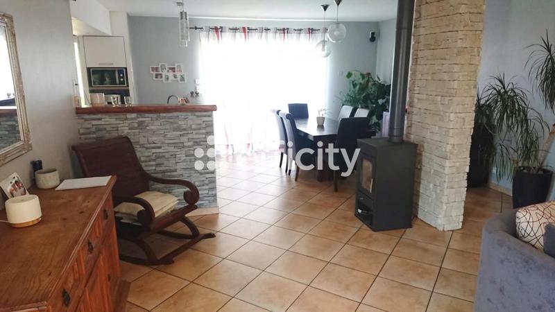 Maison - 123 m² - 4 pièces