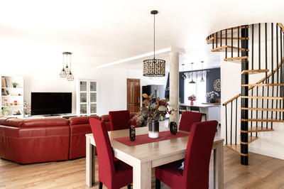 Villa - 180 m² - 7 pièces