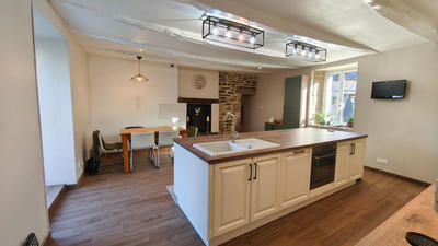 Maison - 354 m² - 14 pièces