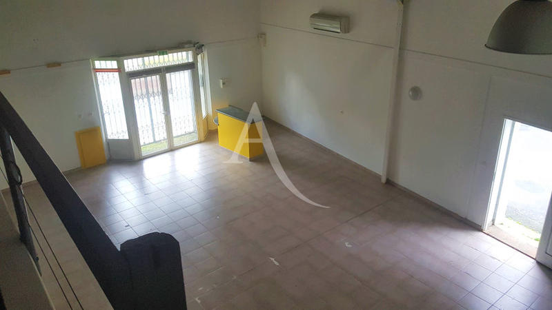 Local commercial - 168 m² - 4 pièces