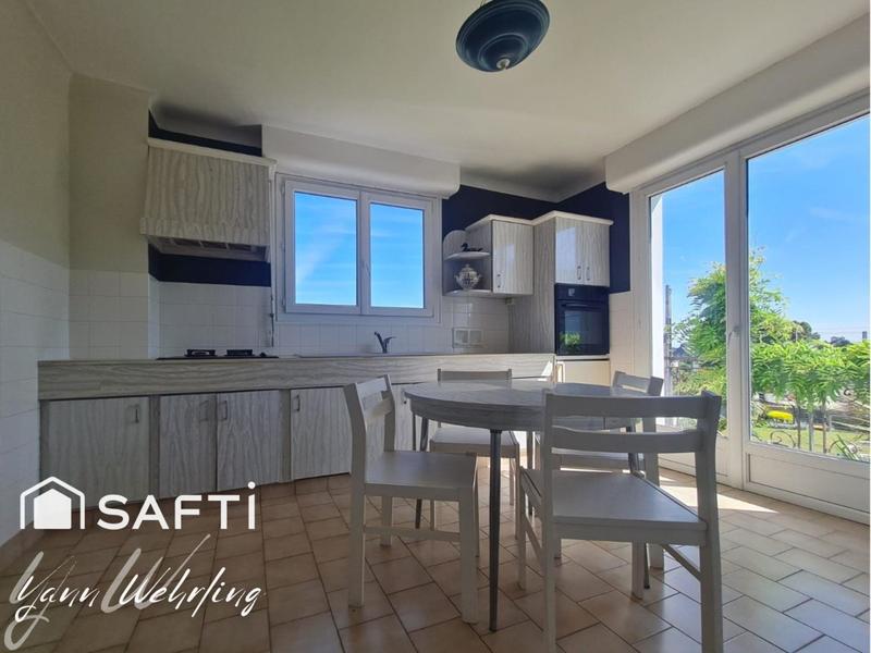 Maison - 168 m² - 9 pièces