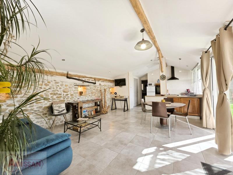Maison - 457 m² - 16 pièces