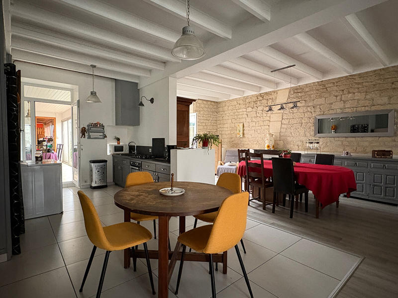 Maison - 147 m² - 5 pièces