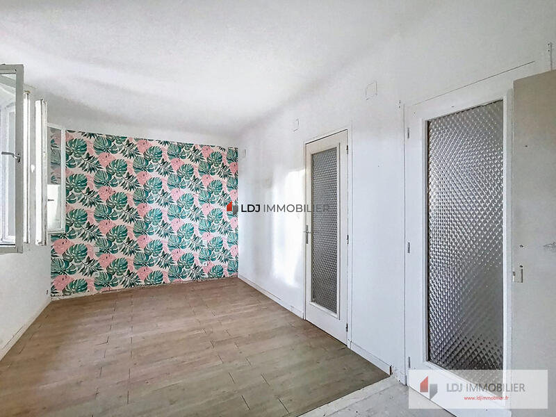 Maison - 180 m² - 8 pièces