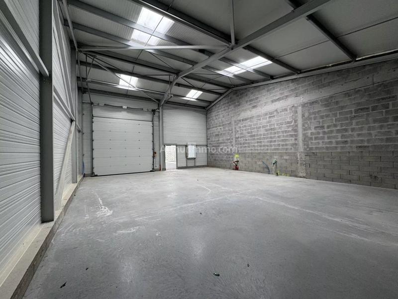 Bureau - 130 m² - 1 pièce