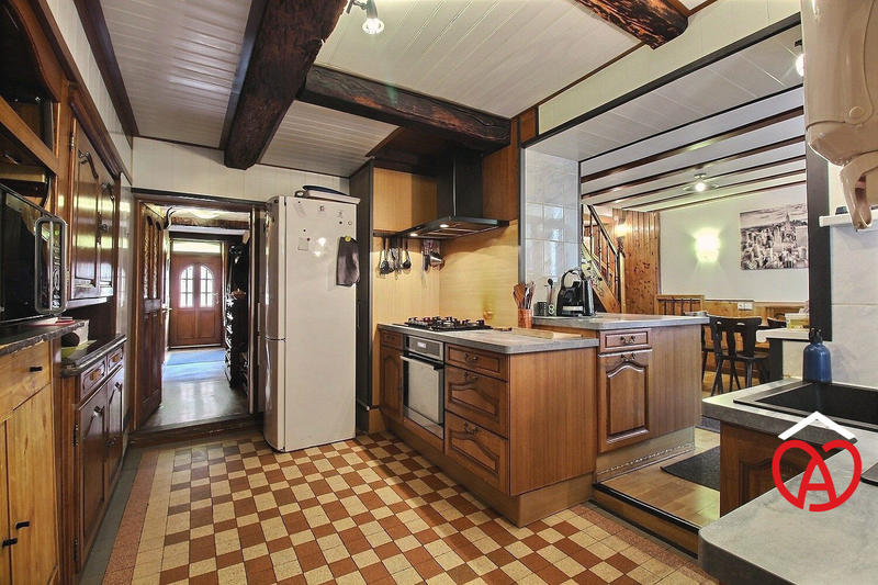 Maison ancienne - 190 m² - 7 pièces