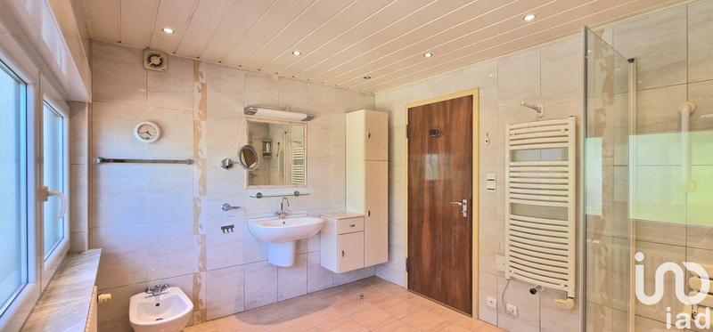 Maison - 334 m² - 10 pièces