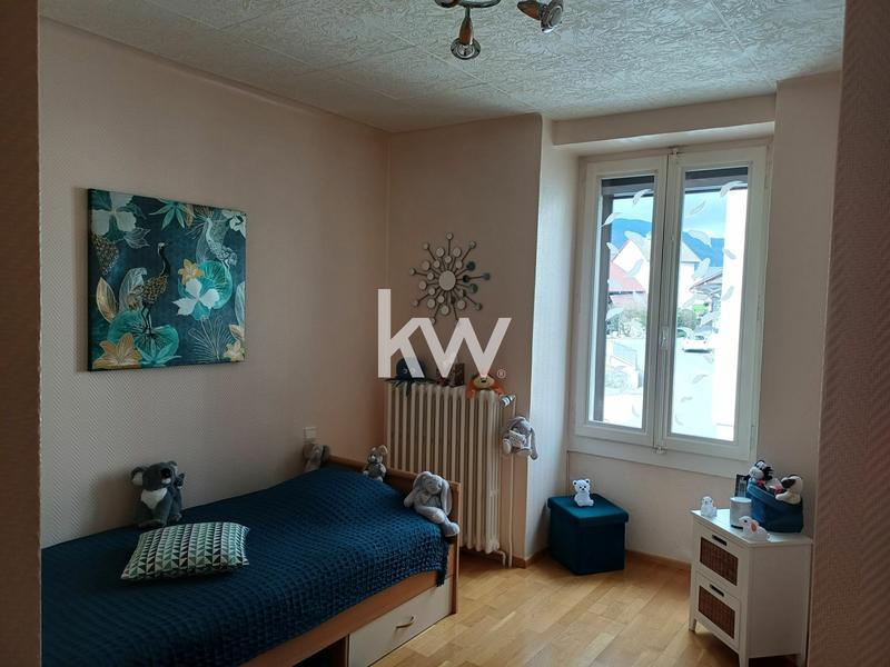 Maison - 339 m² - 15 pièces