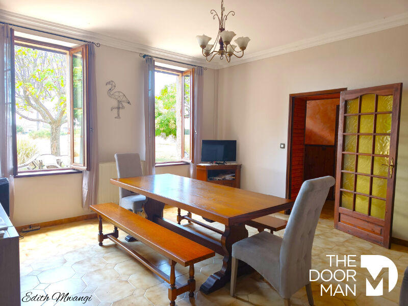 Maison - 195 m² - 6 pièces