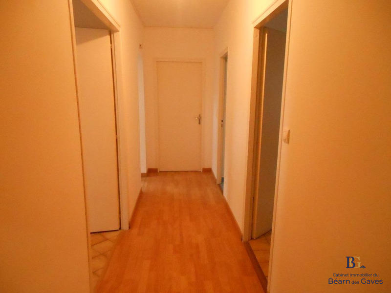 Appartement - 83 m² - 3 pièces