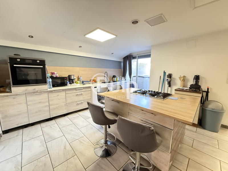 Maison - 113 m² - 6 pièces