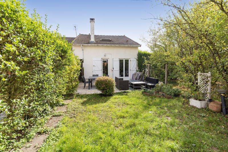 Maison - 104 m² - 5 pièces