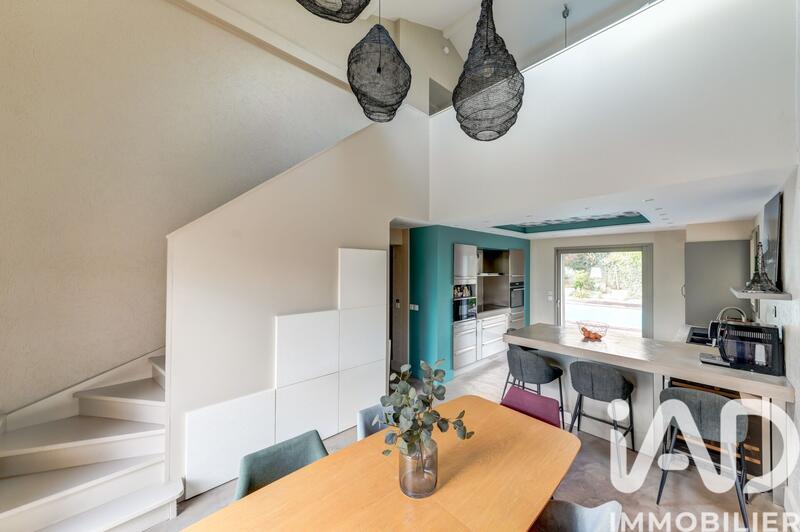 Maison - 160 m² - 7 pièces