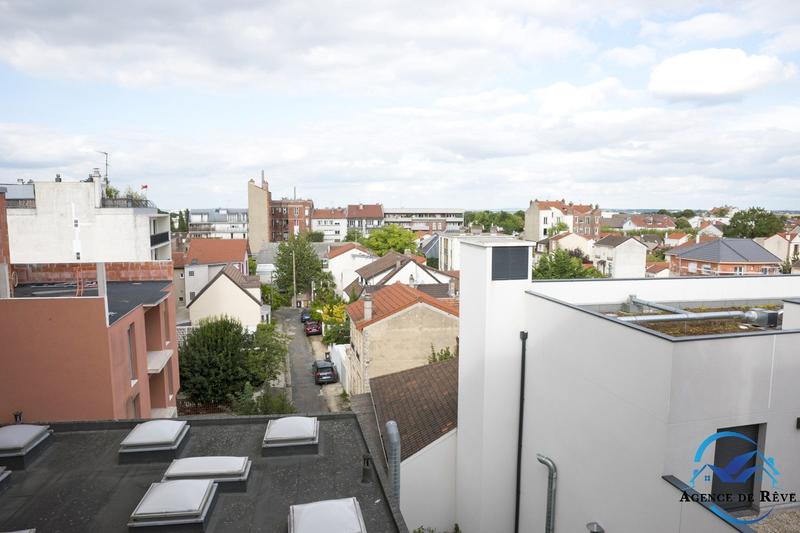 Appartement - 80 m² - 4 pièces