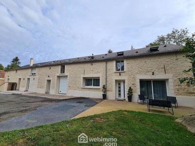 Maison - 310 m² - 13 pièces