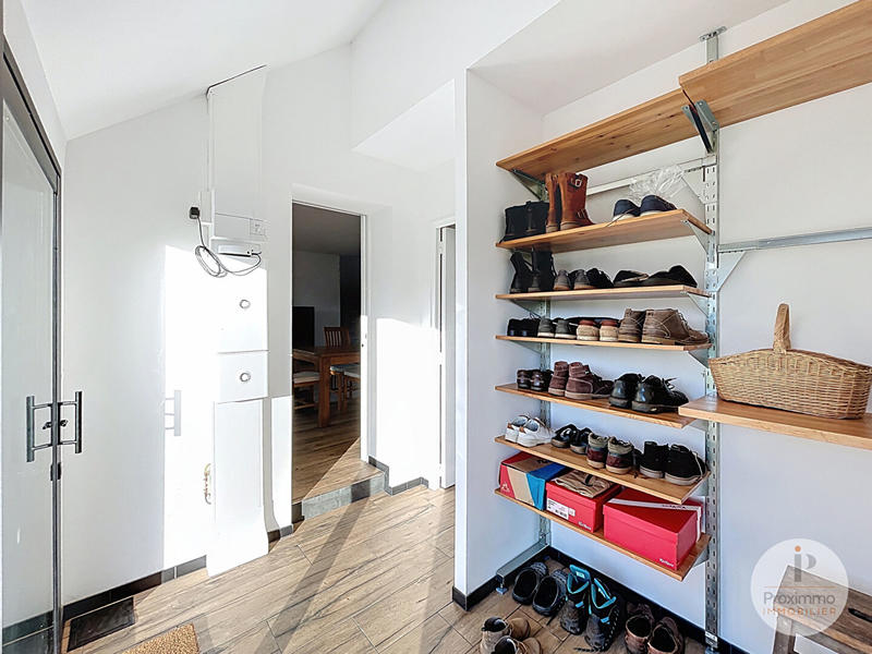 Maison - 92 m² - 5 pièces