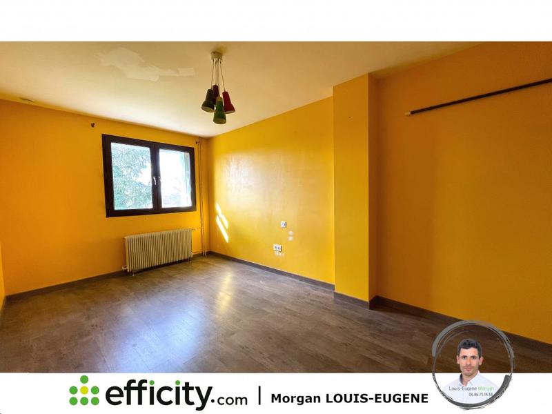 Maison - 185 m² - 7 pièces