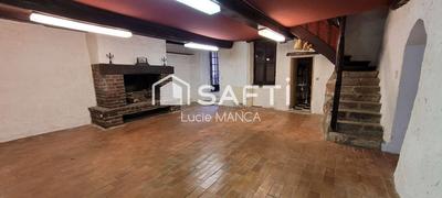 Maison - 241 m² - 8 pièces