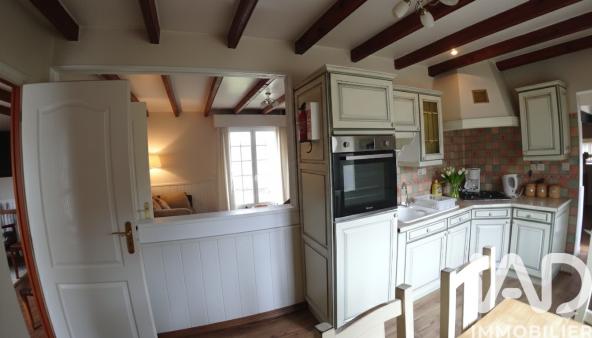 Maison - 350 m² - 25 pièces