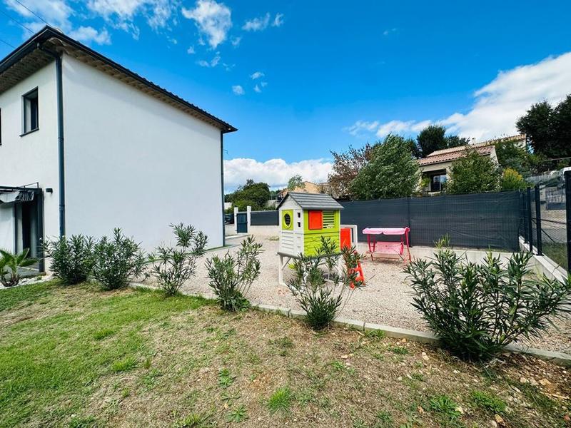 Maison contemporaine - 115 m² - 5 pièces