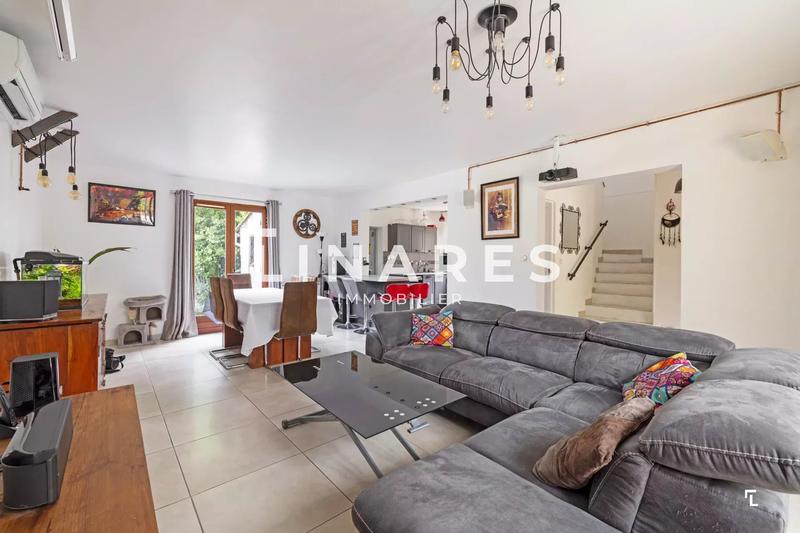 Maison - 103 m² - 4 pièces