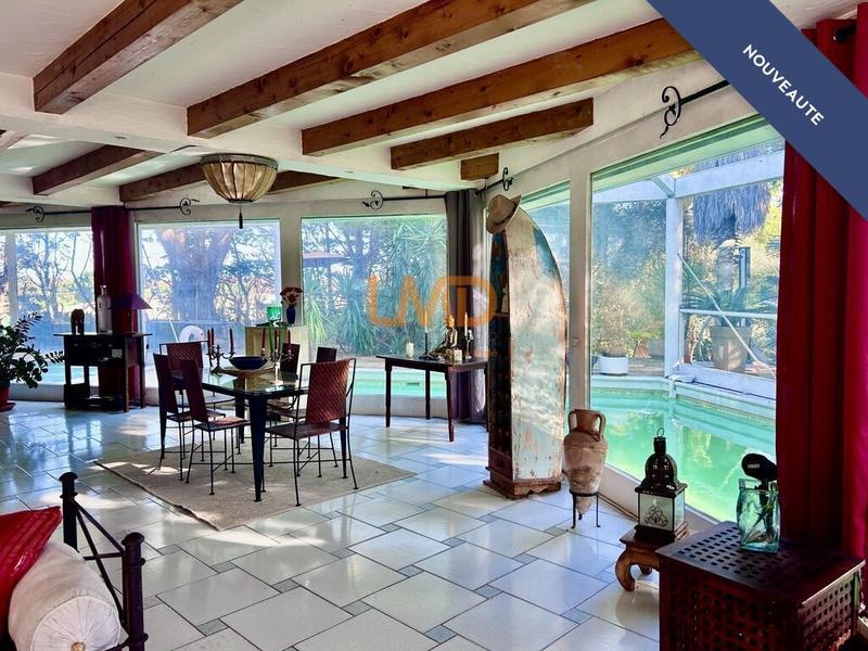 Maison d'architecte - 405 m² - 8 pièces