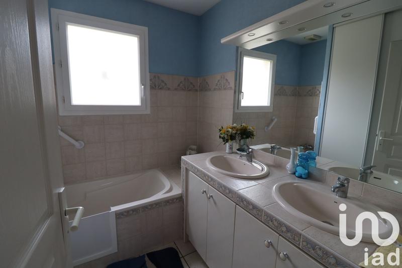 Maison - 99 m² - 4 pièces